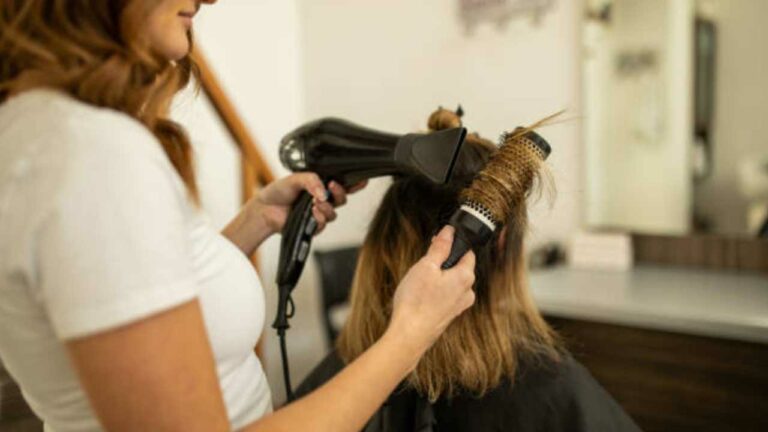Lire la suite à propos de l’article 5 conseils pour l’entretien de ses cheveux
